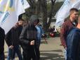 З учасниками 1-травневої демонстрації у Києві комуністи та екс-регіонали розраховувались в новоявленому осередку сексуальних меншин