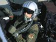 Хіти тижня. Пілоти українських ВПС міняють радянські шоломи на нові