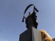 На місці пам'ятника Леніну у Кривому Розі встановили статую Матері Божої (відео)