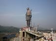 Найвищу у світі статую встановили в Індії (фото, відео)