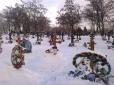 Свіжих могил все більше: З'явилися нові фото кладовища бойовиків на Донбасі