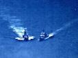 У Філіппінському морі ледь не зіткнулись військові кораблі РФ і США (відео)