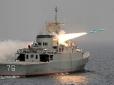 Без шансів на порятунок: ​З'явилося відео моменту ракетного удару фрегата ВМС Ірану по кораблю свого ж флоту