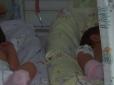 Вікторія, Єлизавета, Мирослава та Діана: Чотирьом дівчаткам-близнючкам виповнилося по два місяці (відео)