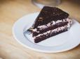 Бісквіт із особливим секретом: Рецепт шоколадного торта 