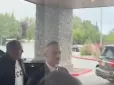 Зухвала провокація?: Лавров прибув на Аляску у светрі з написом 
