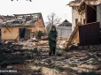 Фронт за 27 км від Сум, до міста вже долітають КАБи, - політолог