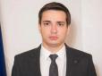 Неймовірно, але факт: Молодий прокурор, який виїхав у Швецію, підняв свою пенсію до 156 тис. грн