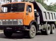 Кінець все ближче: Російські автогіганти тріщать по швах: КАМАЗ скоротив робочий тиждень, АвтоВАЗ зупинив конвеєр