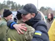 М'ясо поки що лікарі не радять: Чим годують звільнених із полону захисників та чи дозволять їм паску
