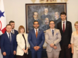 Чинний нардеп замість відряджень засмагав у Маямі, - Схеми